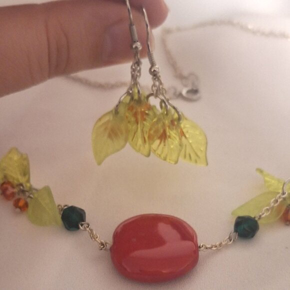 Artisan Kazuri Ceramic Bead Glass Crystal Acrylic Leaves Cherry Jewelry Set - Picture 6 of 6